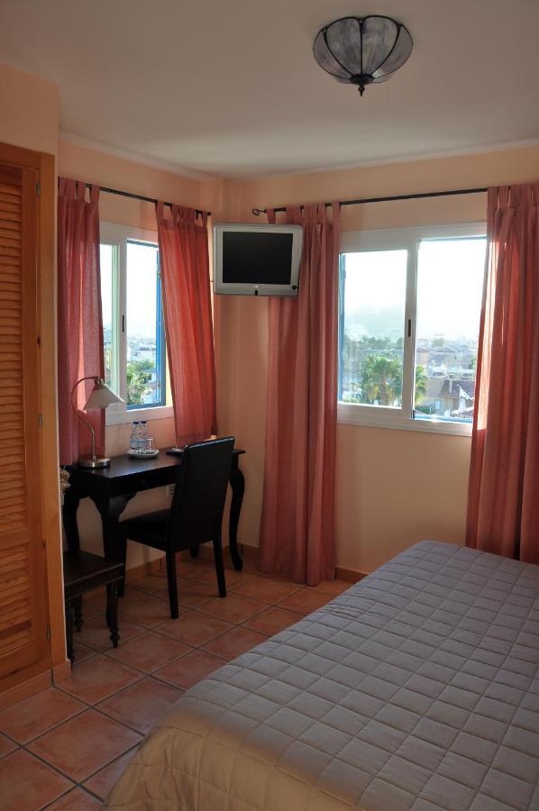 Hotel Mayari Калабардина Номер фото