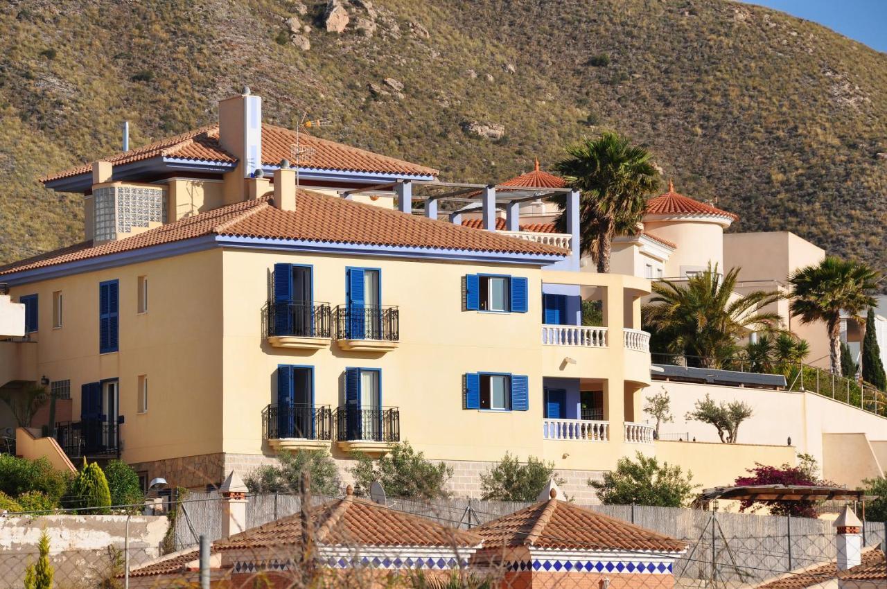Hotel Mayari Калабардина Экстерьер фото
